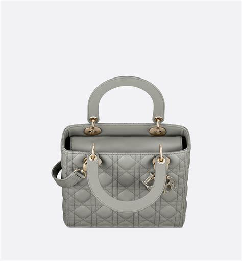 Lady Dior バッグ ミディアム カナージュ ラムスキン